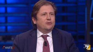 Sileri al no vax: "Vi renderemo vita difficile, siete pericolosi"