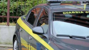 Sindaco di Sorrento arrestato, perquisizione anche per un collaboratore di Pina Picierno