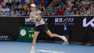 Sinner agli ottavi dell'Australian Open, Baez battuto al terzo turno