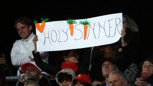 Sinner, da "Habemus Jannik" a un "Paul, te c'ha fatto crede": cori e cartelloni al Foro