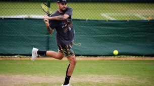 Sinner, Kyrgios attacca: "Se è innocente, perché gli hanno tolto punti e premi?"