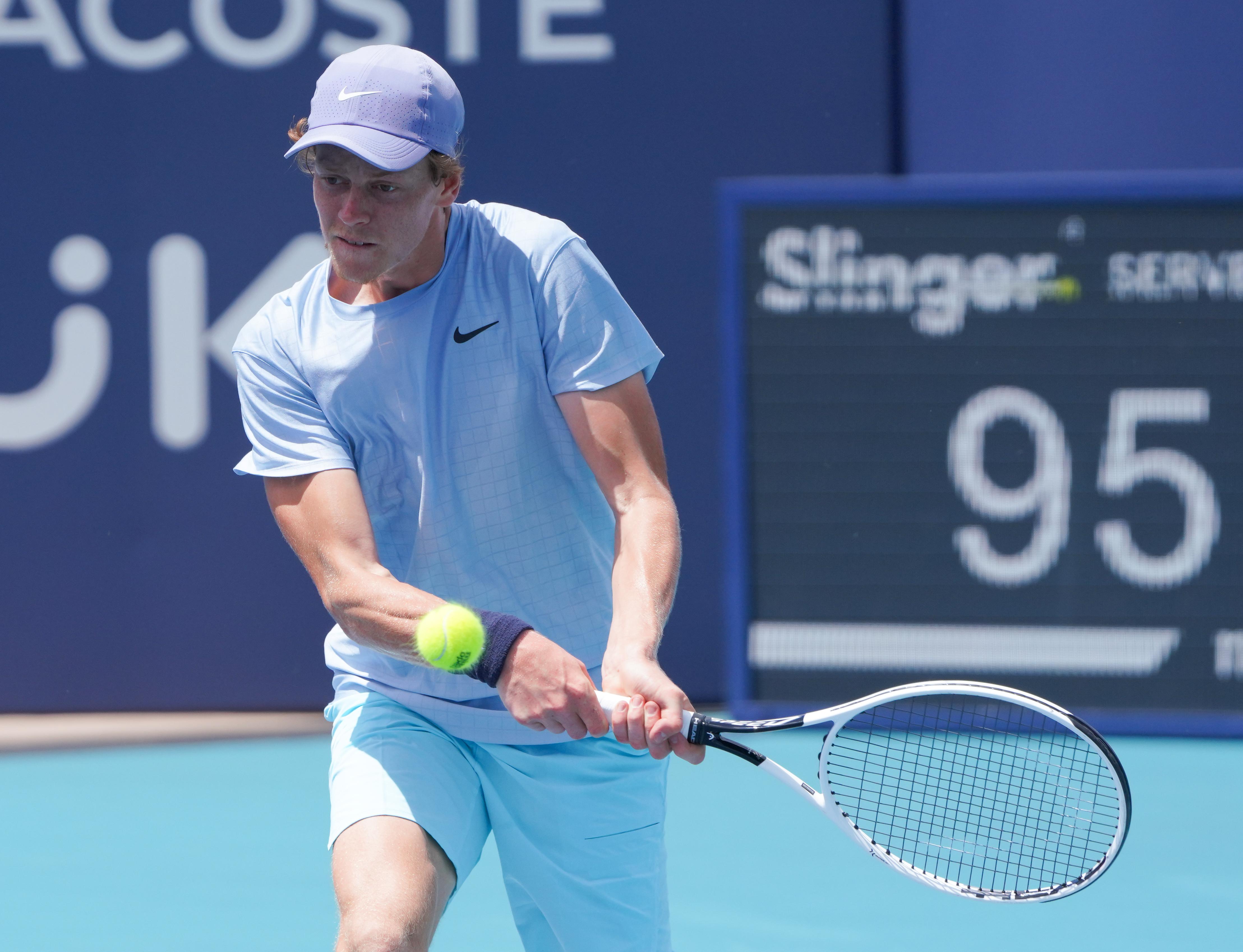 Sinner sconfitto in finale Masters 1000 Miami, Hurkacz vince in 2 set