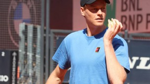 Sinner, ultimo allenamento prima dell'esordio agli Internazionali