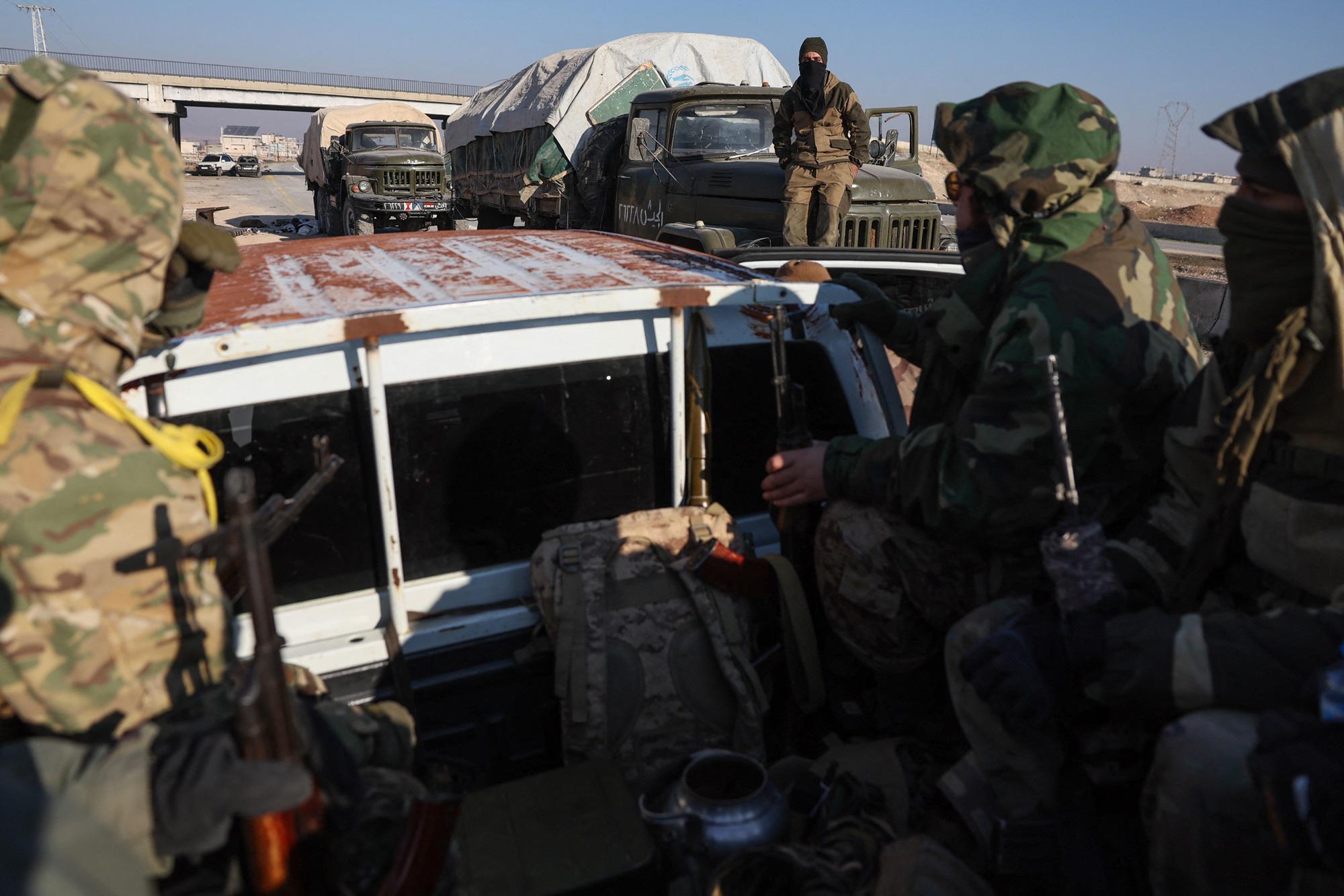 Siria, fazioni armate sono entrate a Hama