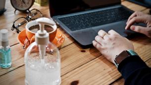 Smart working, verso la proroga per fragili e genitori di under 14