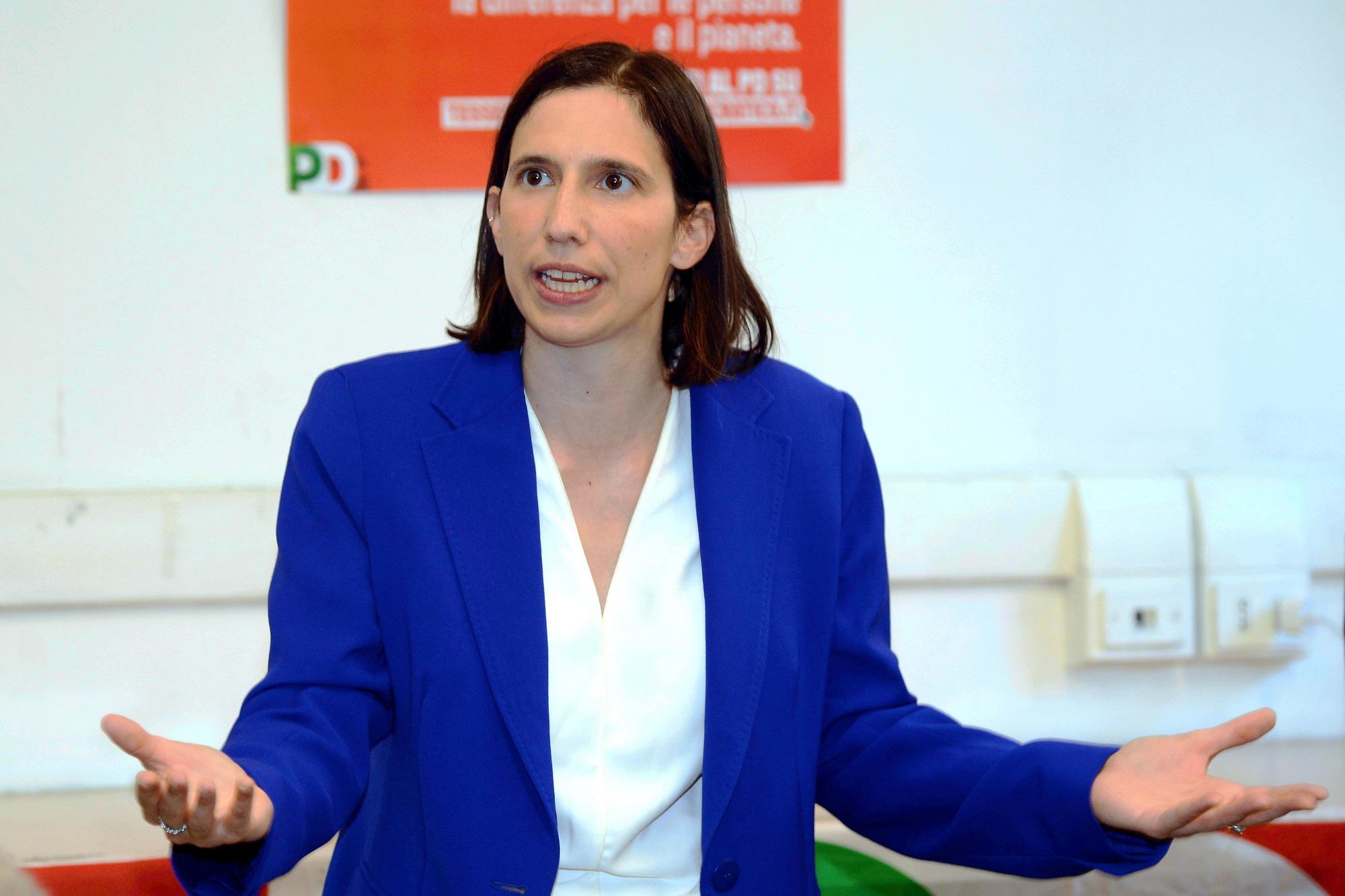 Sondaggi politici, scendono Fratelli d'Italia e Pd