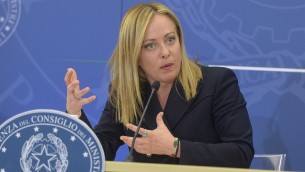 Sondaggio politico, 46% italiani promuove primi 100 giorni governo Meloni