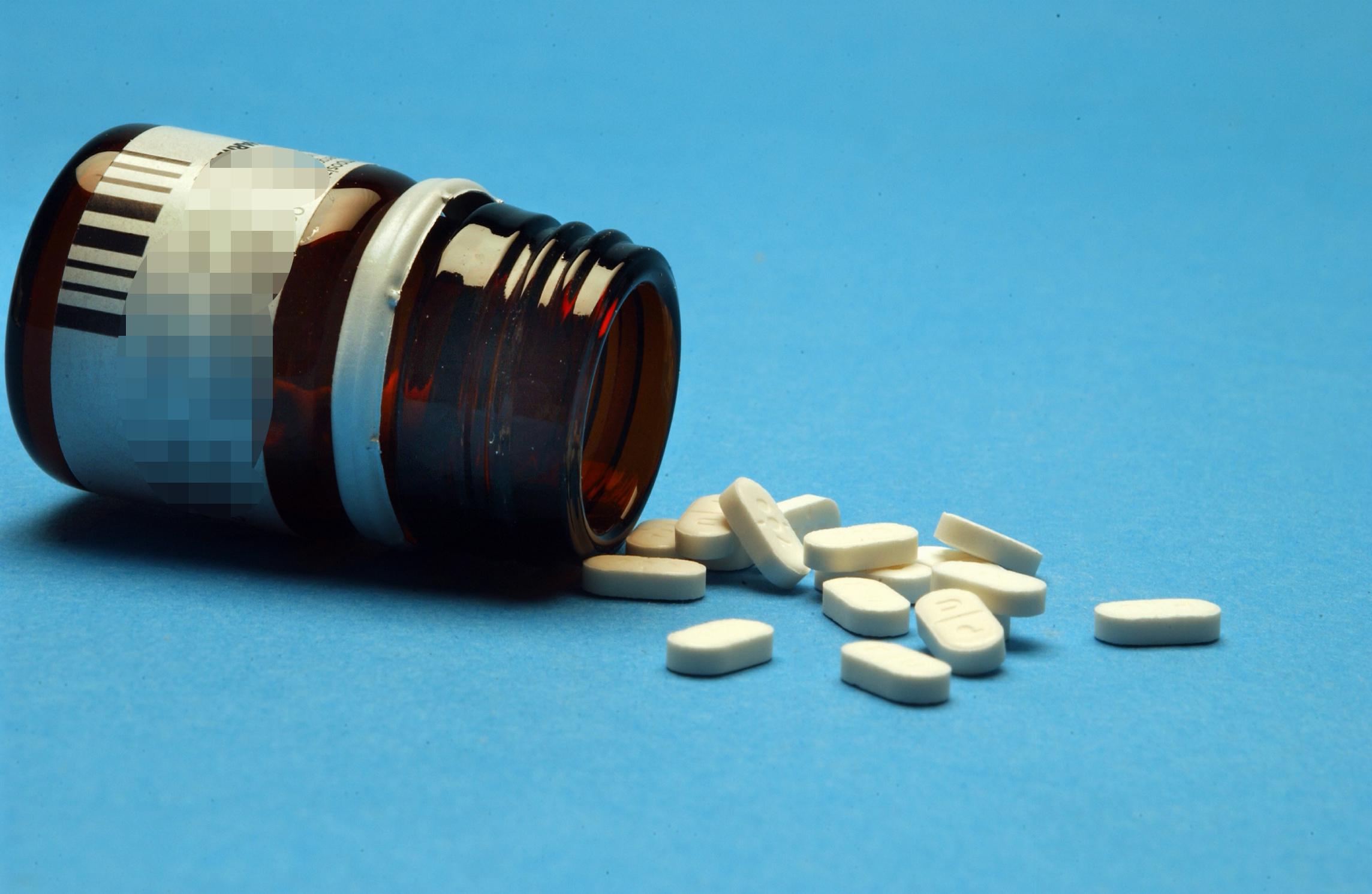 Sondaggio: "Sette italiani su 10 chiedono una campagna informativa sui farmaci equivalenti"