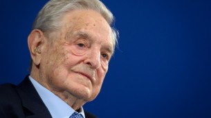 Soros vende azioni Tesla, Musk attacca su Twitter: "Odia l'umanità"