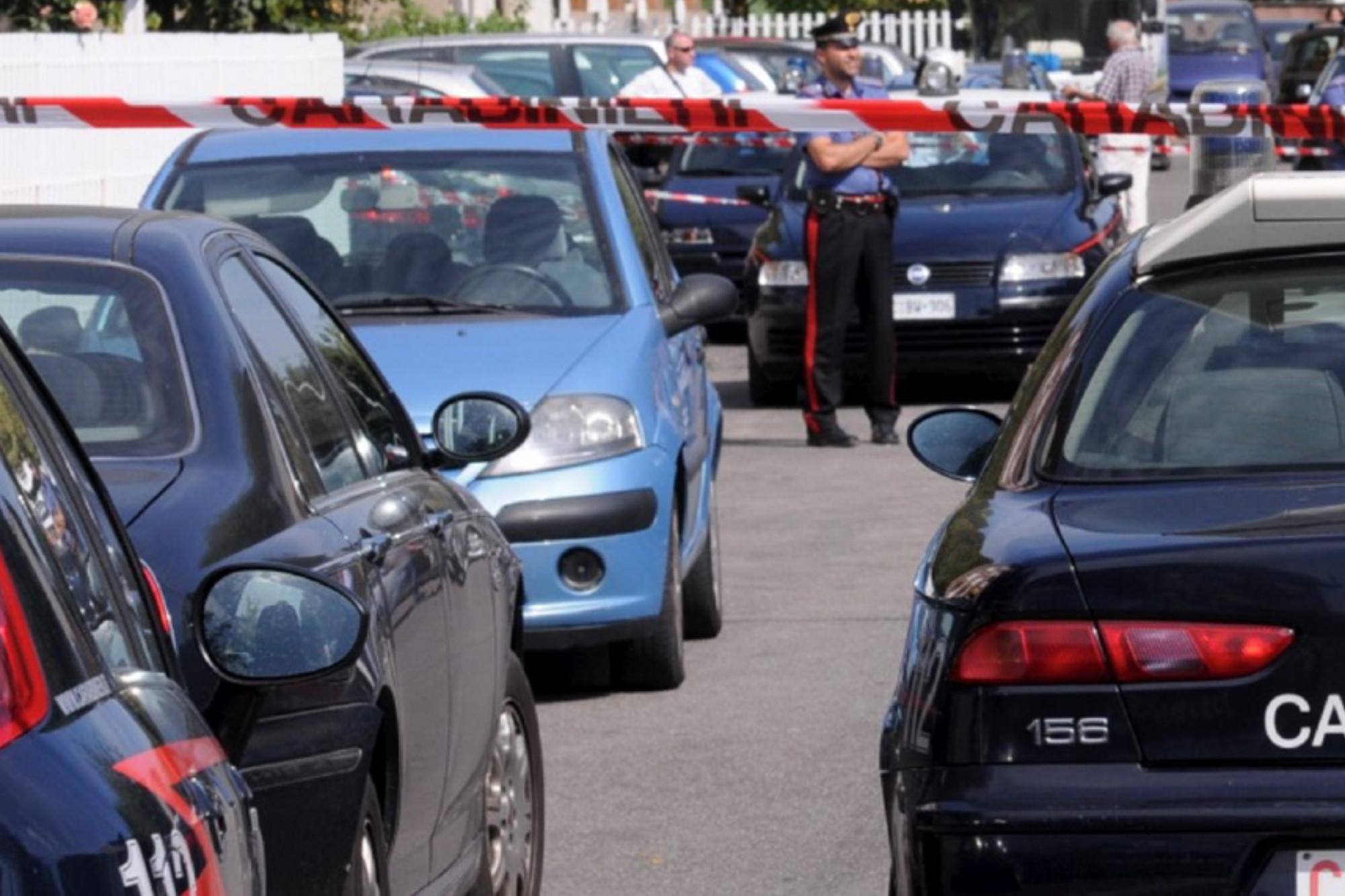 Sorrento, cadavere di donna nel bagagliaio di un'auto