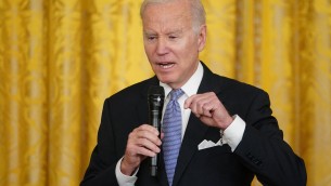 Sparatorie Usa, Biden: "Congresso approvi divieto armi d'assalto"