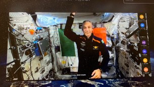 Spazio, l'astronauta Villadei dalla Iss: "Un onore essere qui"