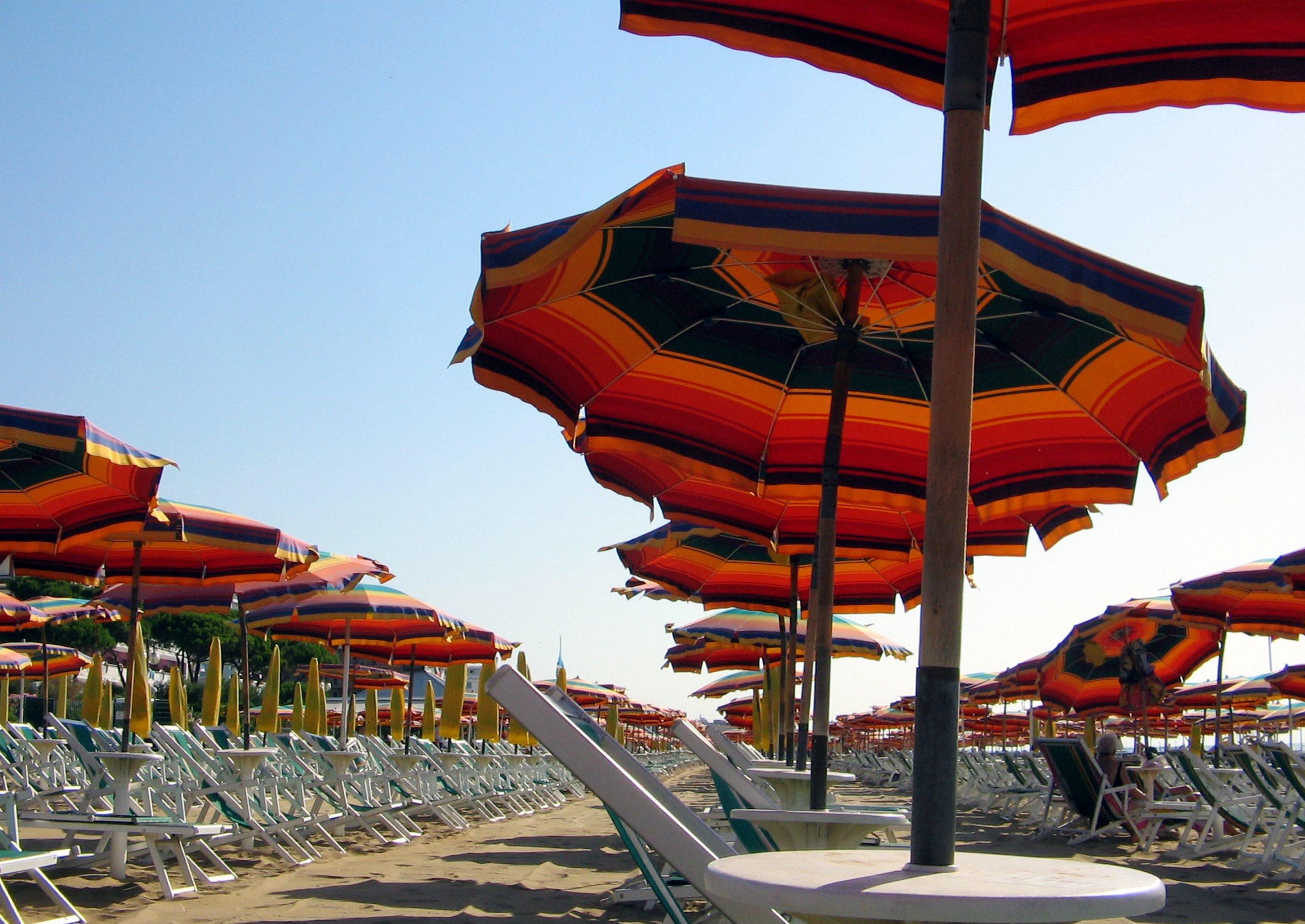 Spiagge, è caro prezzi: l'inchiesta di Altroconsumo