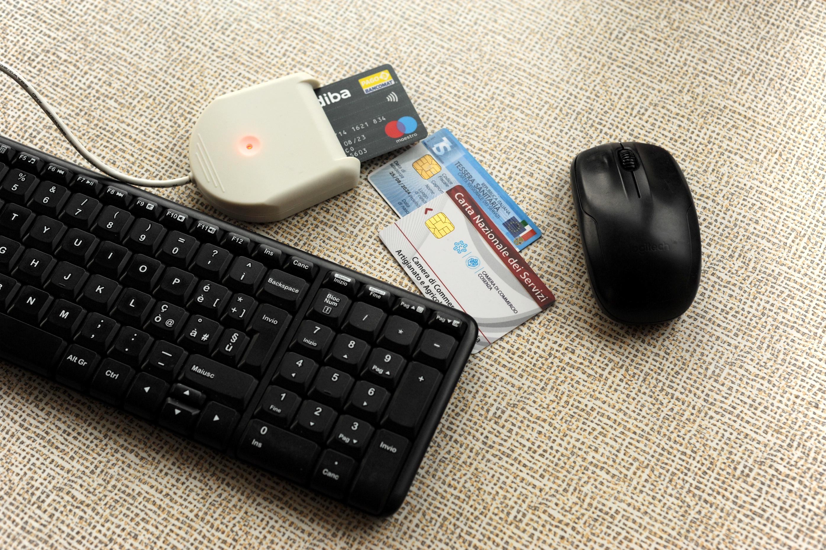 Spid Poste a pagamento, come fare: costo e come ottenerlo