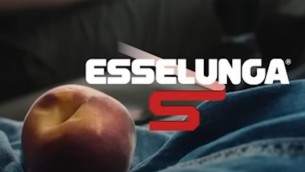 Spot Esselunga, se ne è parlato 10 volte più del terremoto a Napoli e della Nadef: l'analisi