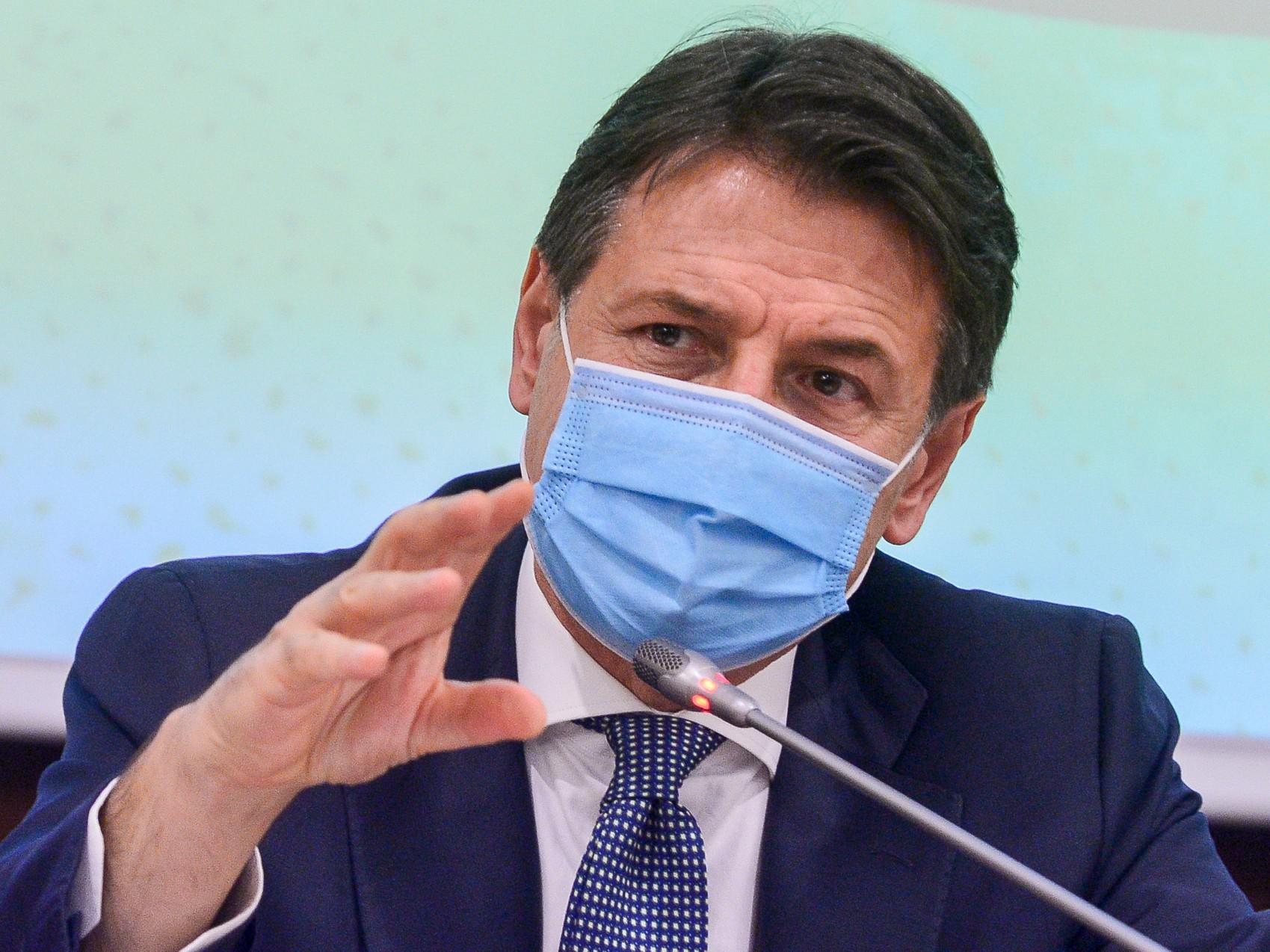 Stato emergenza 2022, Conte: "Proroga necessaria, parlato con Draghi"