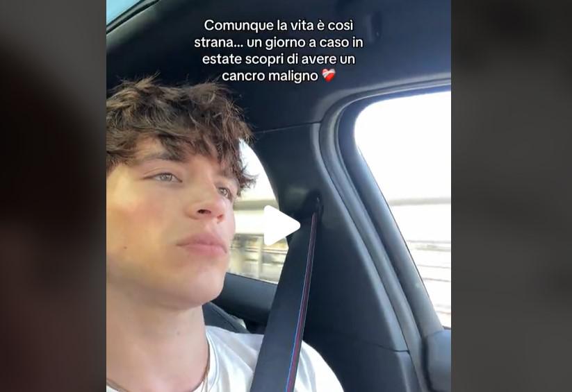 Stefano Cirillo, l'annuncio del tiktoker: "Ho un cancro"