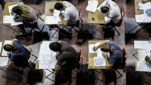 Stop al numero chiuso e primo semestre aperto a tutti, ecco la riforma di Medicina