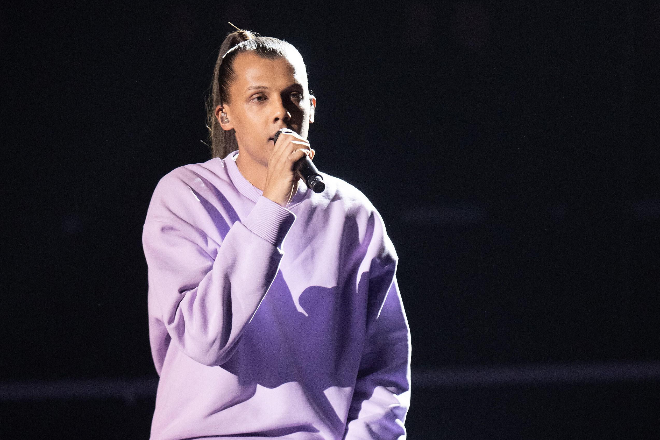 Stromae annulla concerti fino a maggio per motivi di salute
