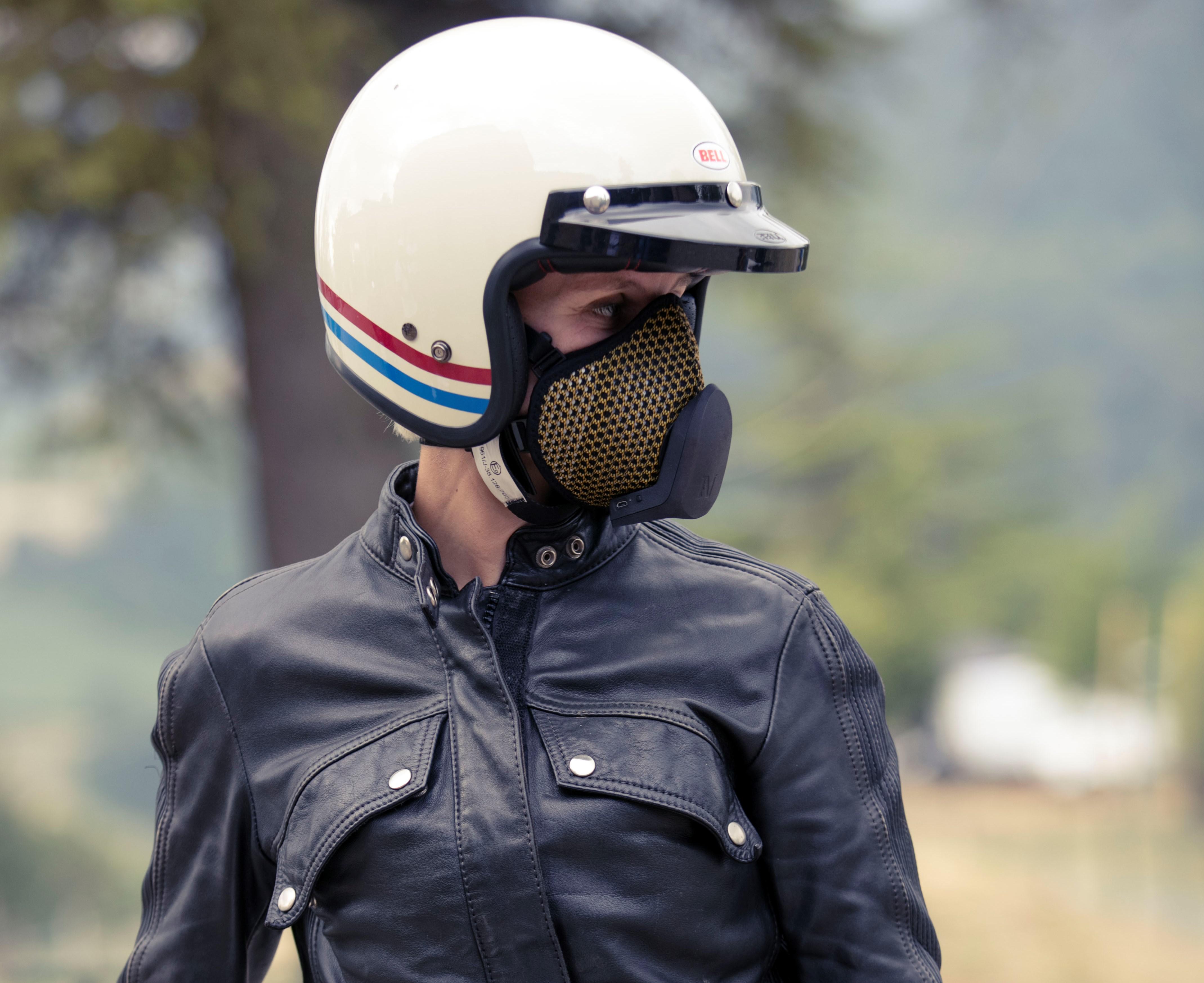 Studio, dopo Covid un motociclista su 3 userà la mascherina