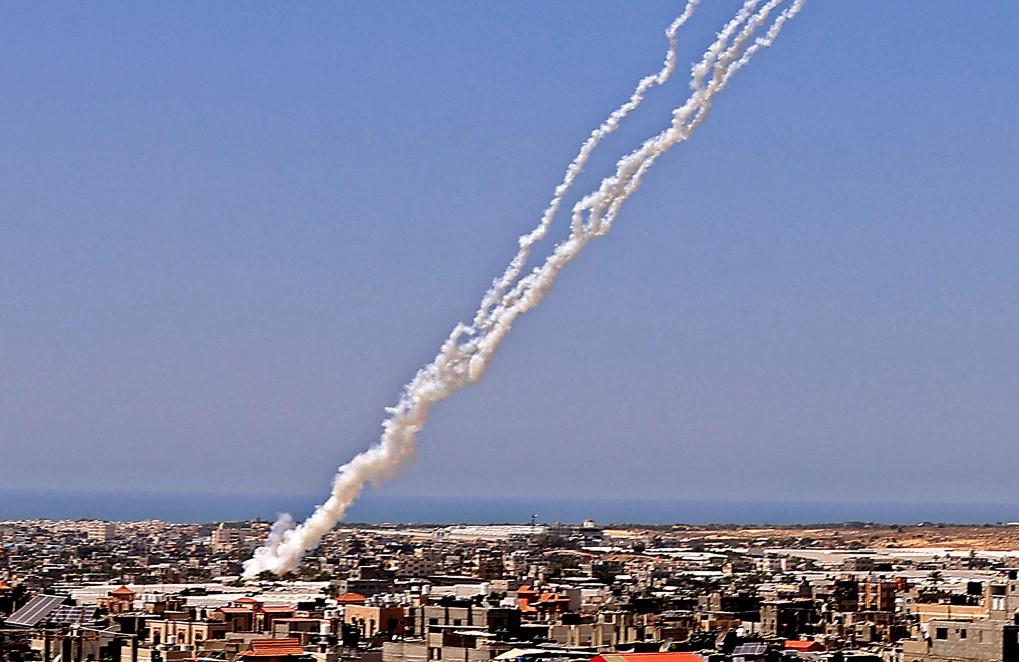 Suor Nabila a Gaza: "Situazione terribile, danni alla mia scuola"
