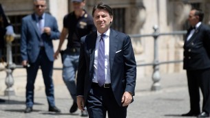 Superbonus, Conte consegna la petizione: "M5S porta le piazze a P