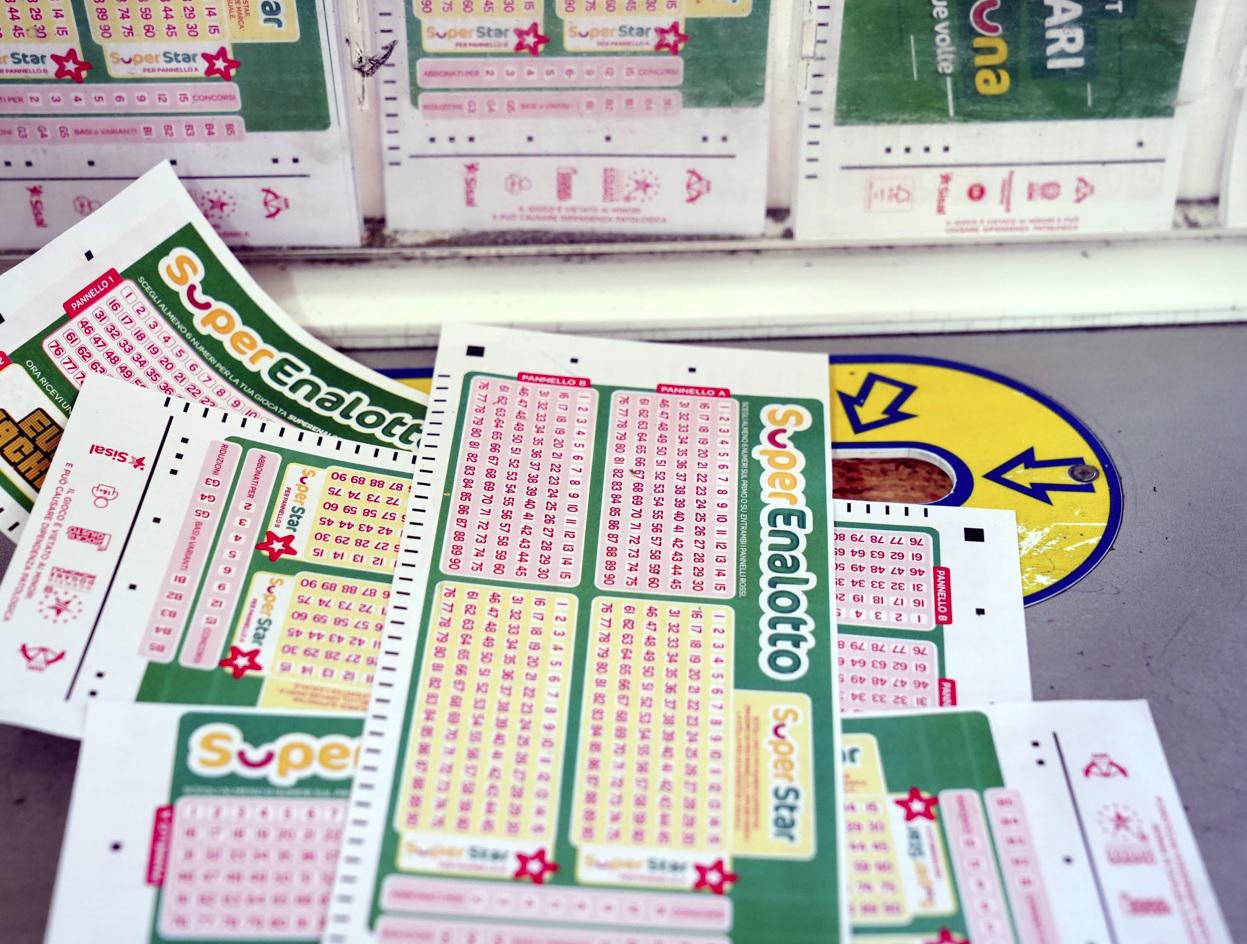 SuperEnalotto, centrato il '6' da record da oltre 371 milioni di euro