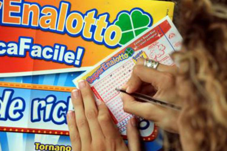 Superenalotto, combinazione vincente 11 novembre 2021
