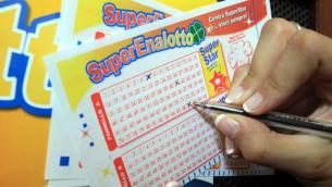Superenalotto, estrazione: oggi nessun 6, jackpot a 60,9 milioni