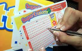 Superenalotto, nessun '6' né '5+1': jackpot sale a 279,6 milioni