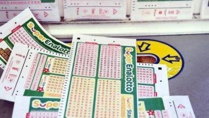Superenalotto, numeri combinazione vincente oggi 28 aprile