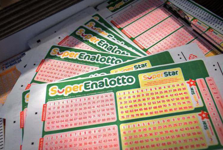 SuperEnalotto, numeri estrazione vincente oggi 1 marzo