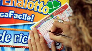 SuperEnalotto, numeri estrazione vincente oggi 10 marzo