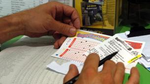SuperEnalotto, numeri estrazione vincente oggi 30 dicembre 2021