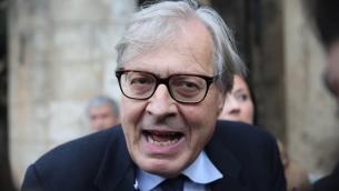 Superlega, Sgarbi: "Crimine di stampo mafioso nello sport, proibirla per legge"