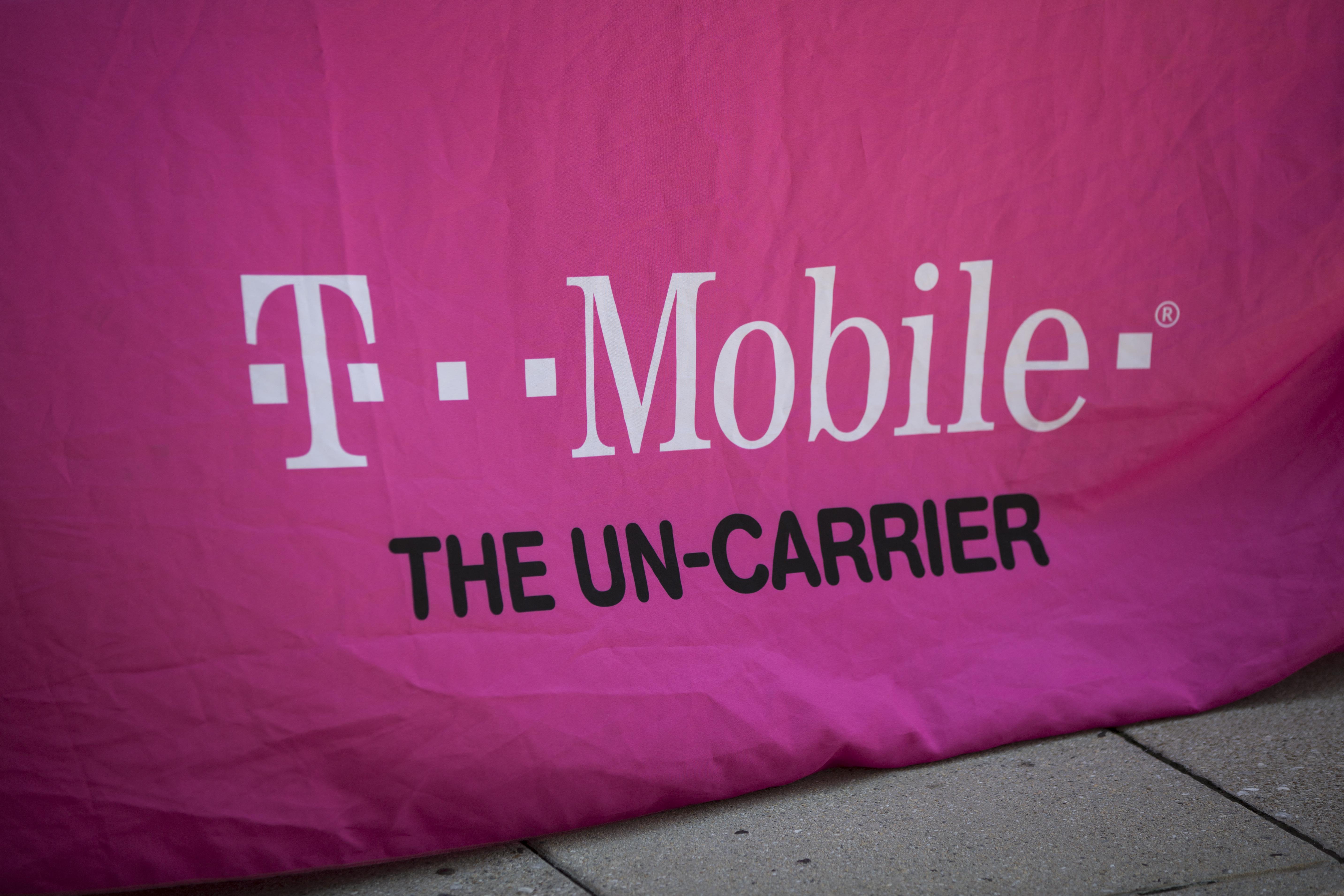 T-Mobile, attacco hacker in Usa: rubati dati di 40 milioni di persone