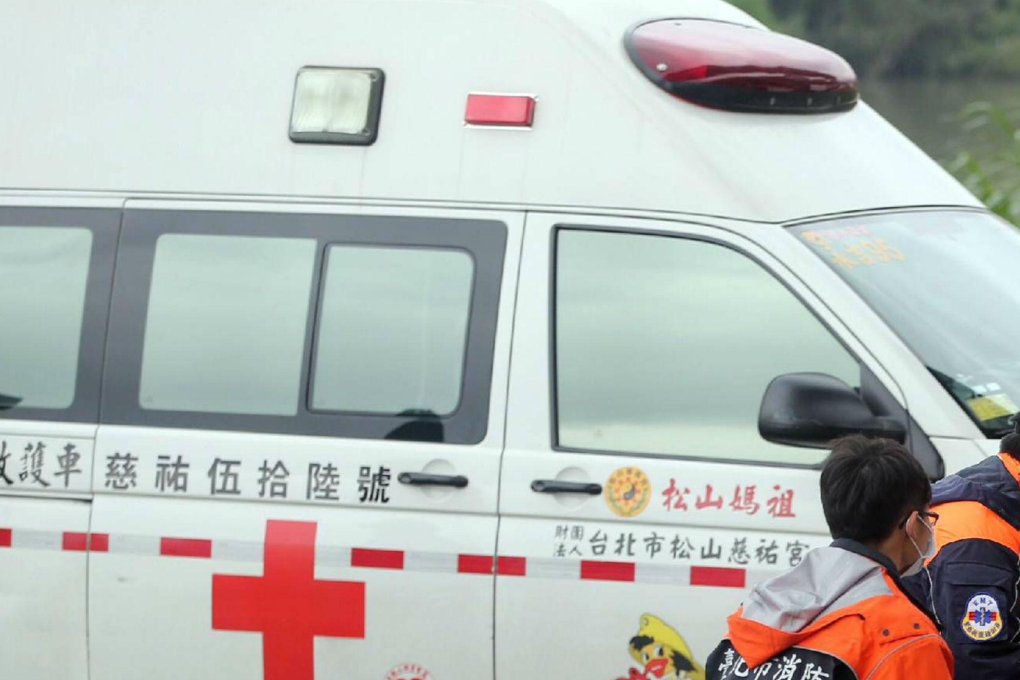 Taiwan, deraglia treno: almeno 36 morti