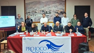 tavolo-relatori-e-direttivo-pro-loco