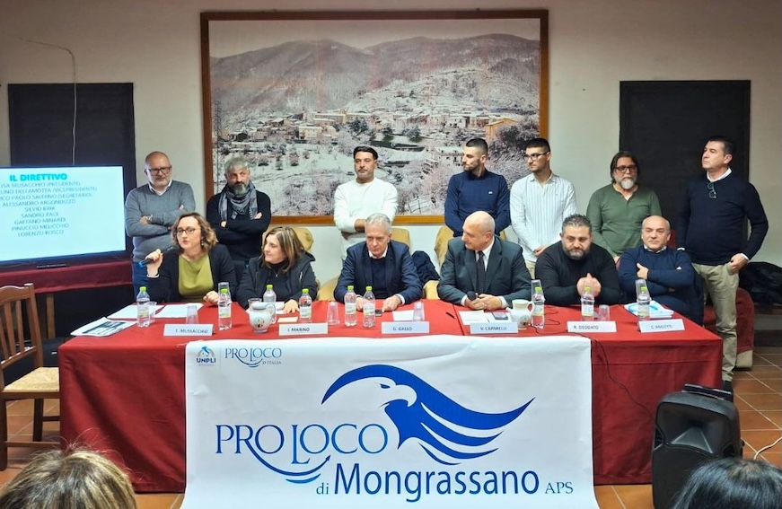tavolo-relatori-e-direttivo-pro-loco