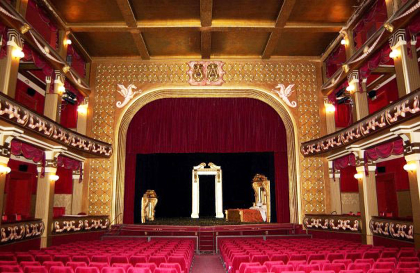 Il teatro Grandinetti