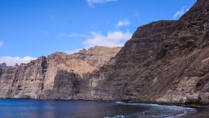 Tenerife, 25enne di Cuneo muore travolto da onda anomala: salva la fidanzata