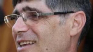 Terra dei fuochi, don Patriciello: 'oggi giorno di lutto, chi si porta oggi sulla coscienza questi morti?'