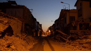 Terremoto Turchia, 3 persone estratte vive dopo quasi 300 ore