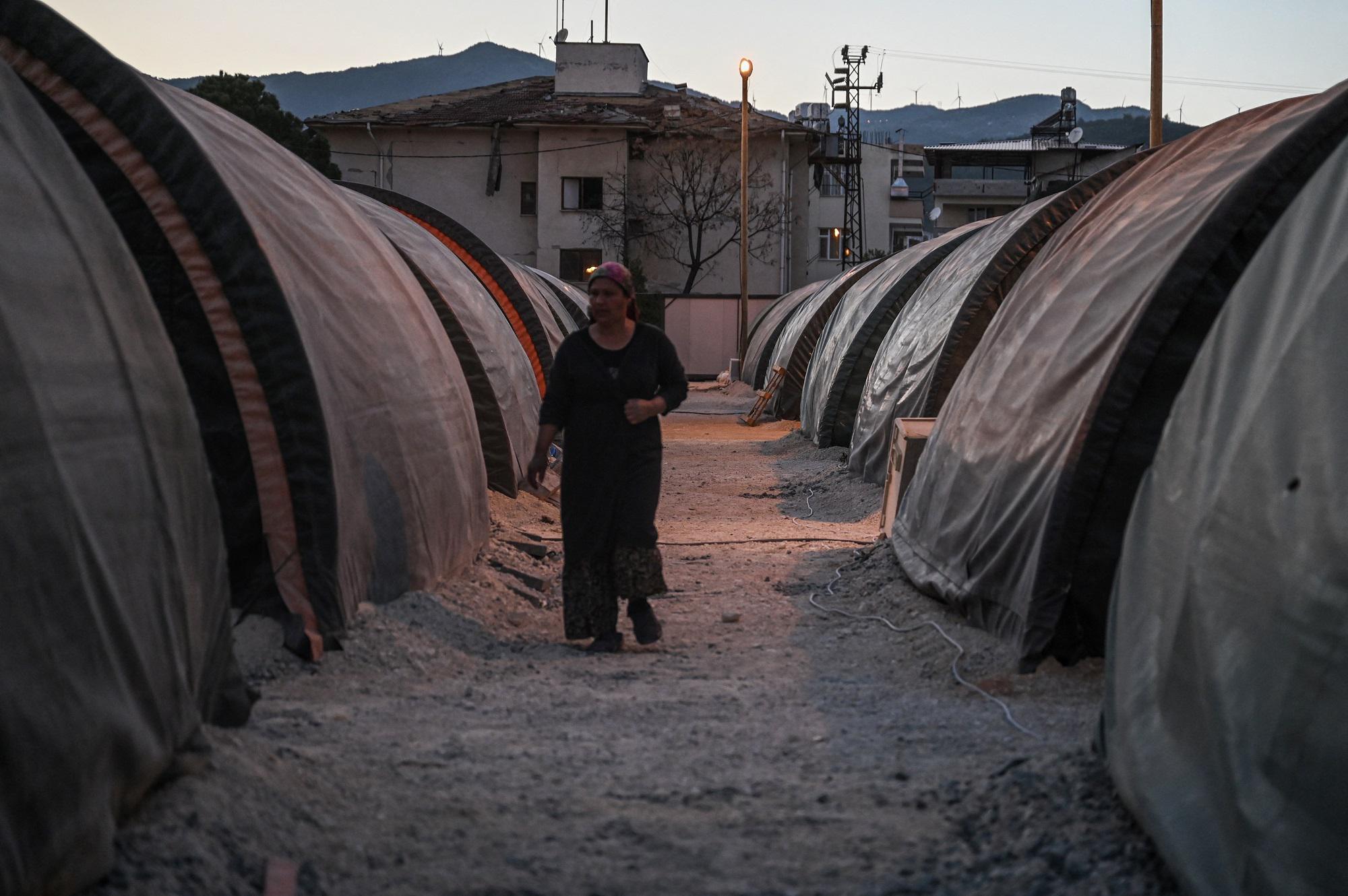 Terremoto Turchia, oltre 49mila morti. Nuova scossa di magnitudo 4