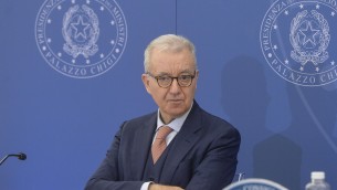 Terrorismo, Mantovano: "Per Italia minaccia principale da lupi solitari reclutati online"