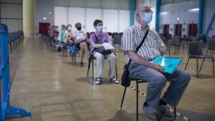 Terza dose, Ecdc: "Non urgente per popolazione generale"