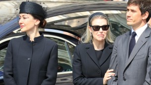 Testamento Berlusconi, Luigi non deve dividere con nessuno