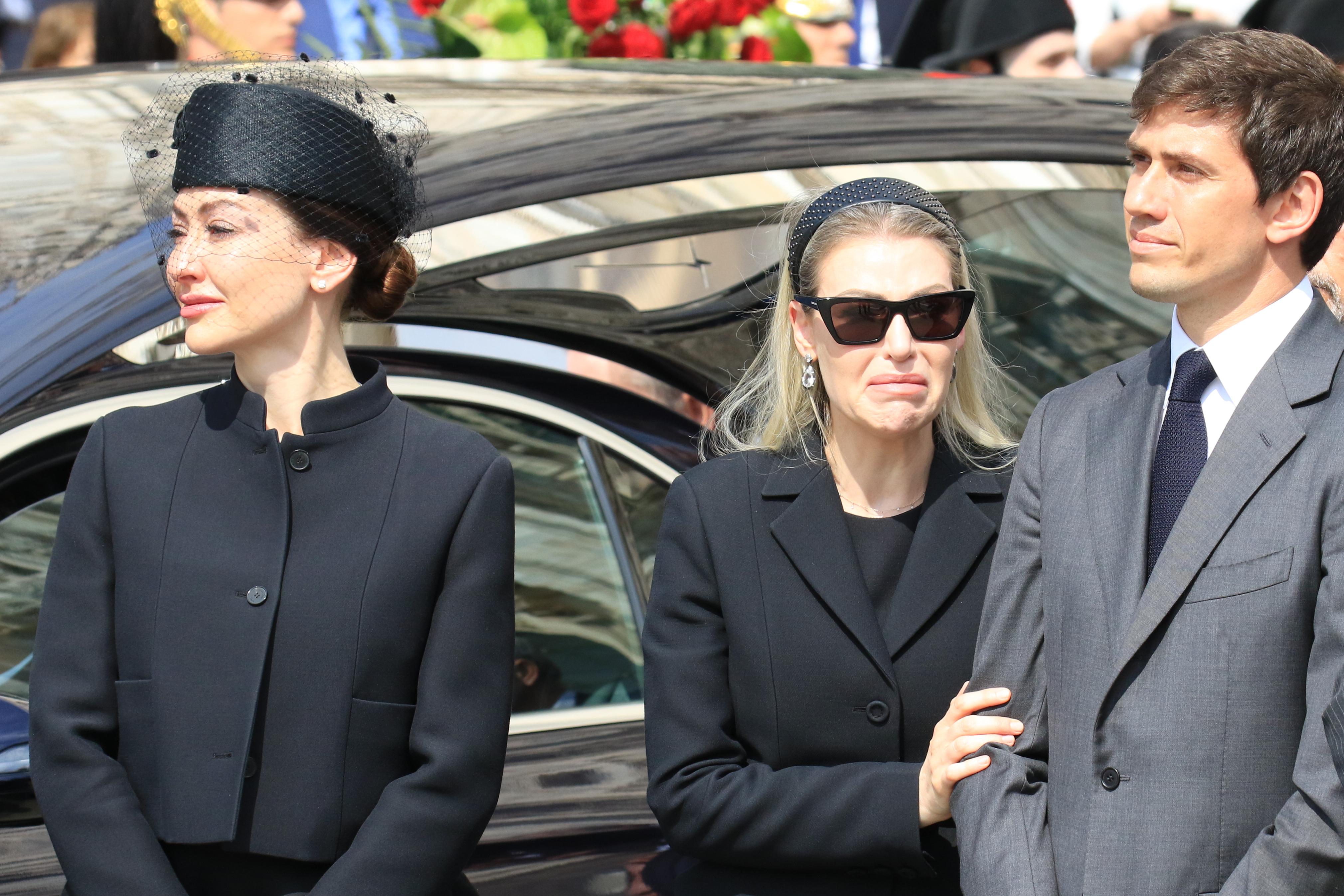 Testamento Berlusconi, Luigi non deve dividere con nessuno