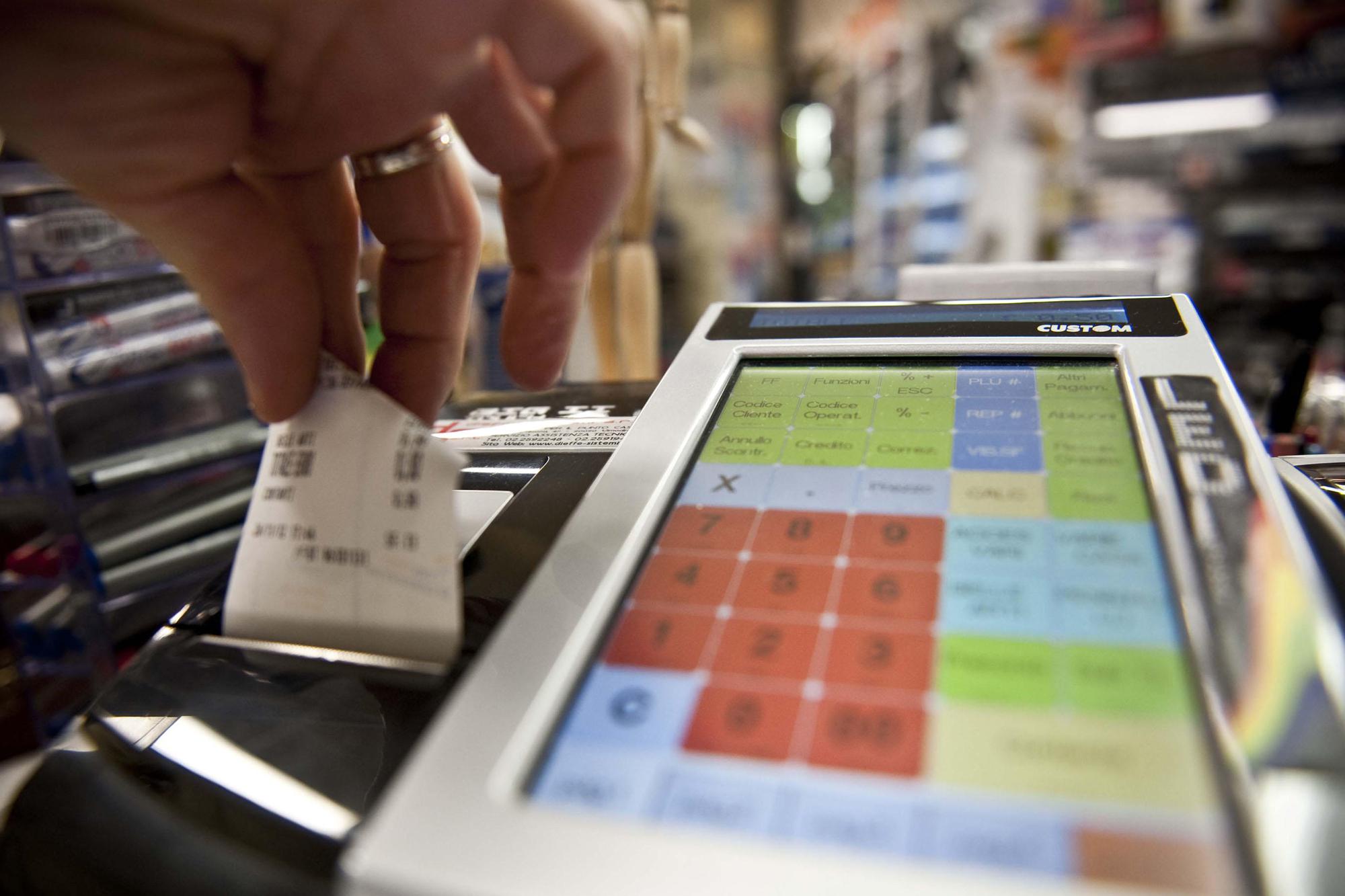 Tetto al contante e pagamenti senza Pos, a chi serve l'area grigia