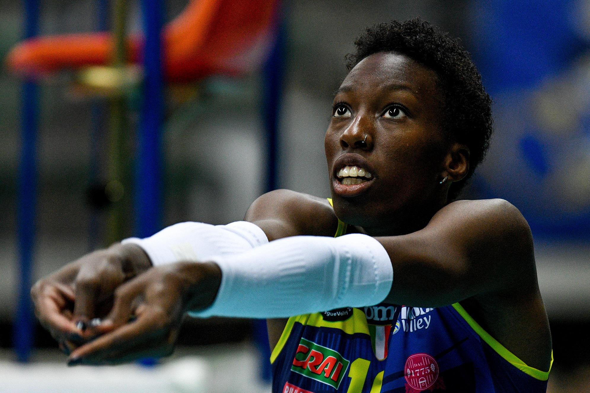 Tokyo 2020, cerimonia d'apertura: a Paola Egonu bandiera olimpica